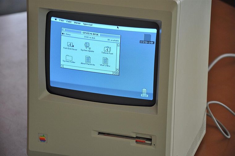 Photograph of Apple Macintosh 512K compact enclosure
