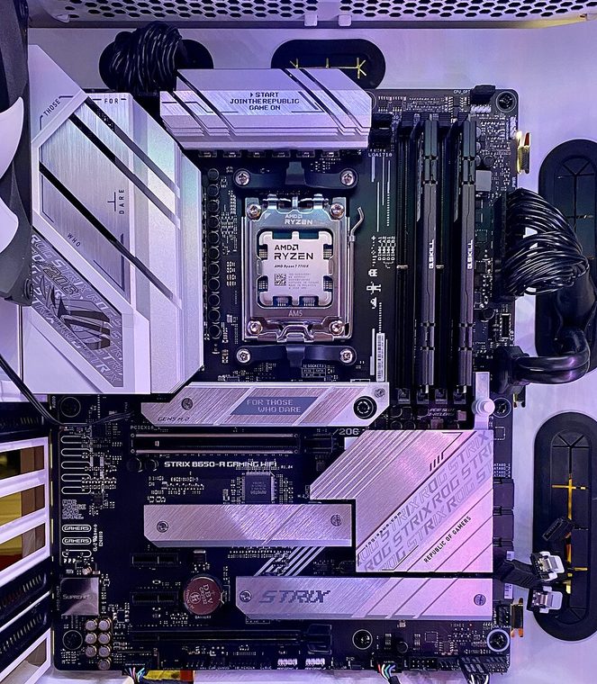 Photograph of AMD Ryzen 7 7700X