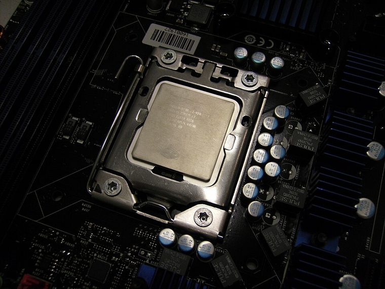 Photograph of Intel Core i7-920