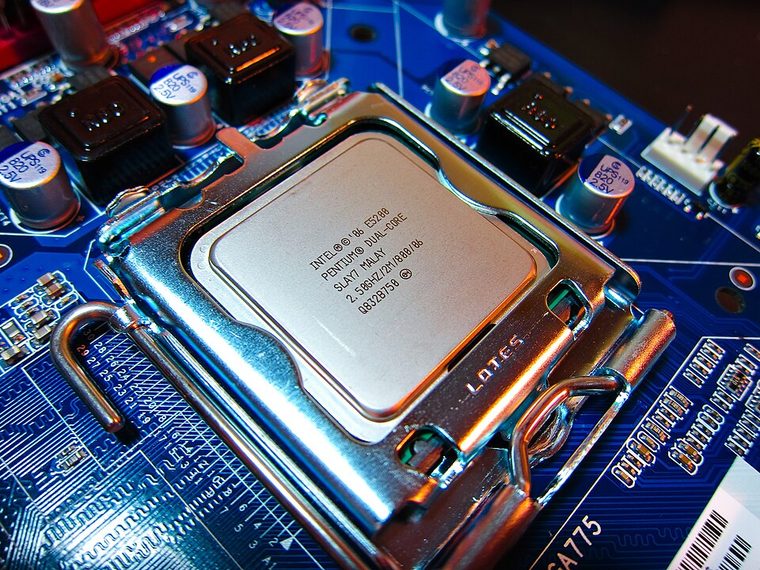 Photograph of Intel Pentium Dual-Core E5200