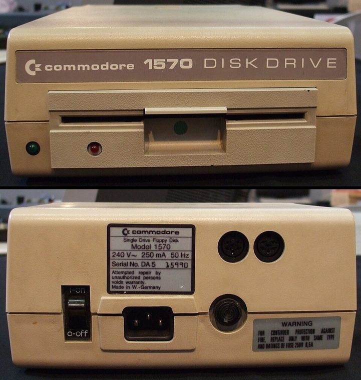Photograph of Commodore 1570 Disk Drive