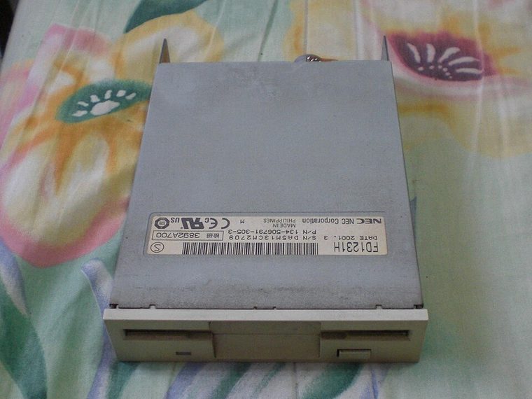 Photograph of NEC FD1231H 3.5-inch Floppy Mechanism