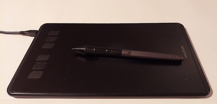 Photograph of Huion Inspiroy H640P